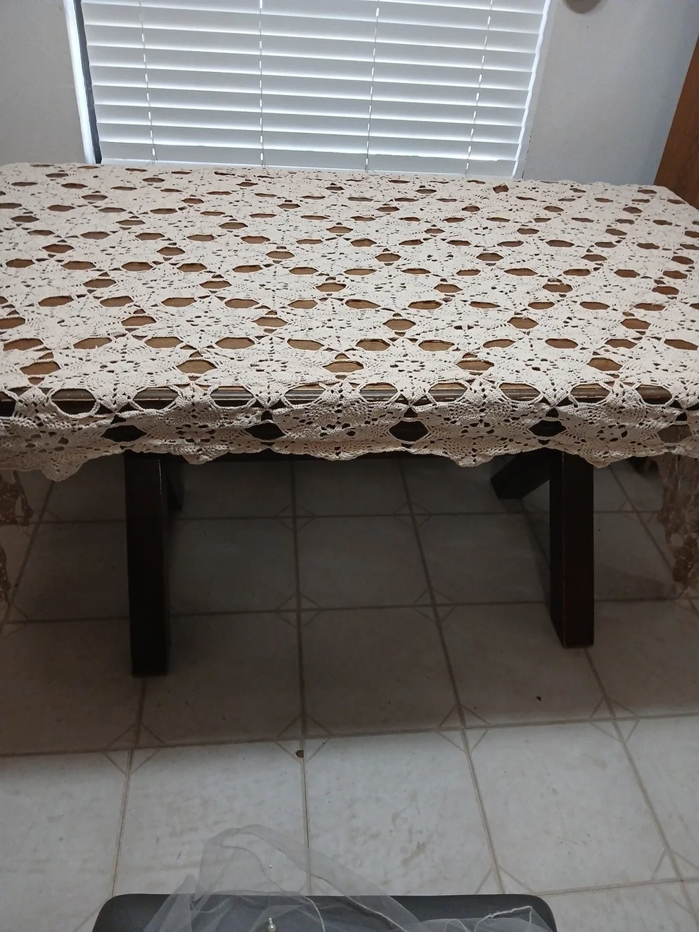 Vintage Handmade Crochet Lace Cotton Ecru Bed Coverlet Scallop Tablecloth 108x50